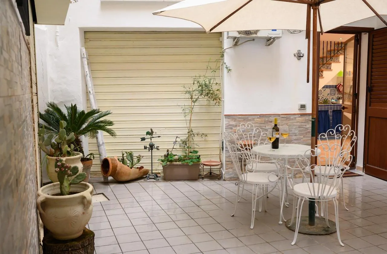 Hébergement de vacances Daria'S Home Apartament Palerme